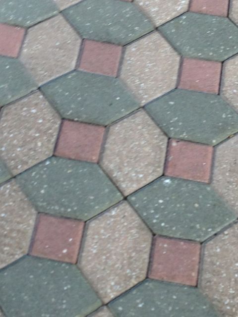 this photo doesn't make sense... uh huh... it's very confusing... and so it goes confusion