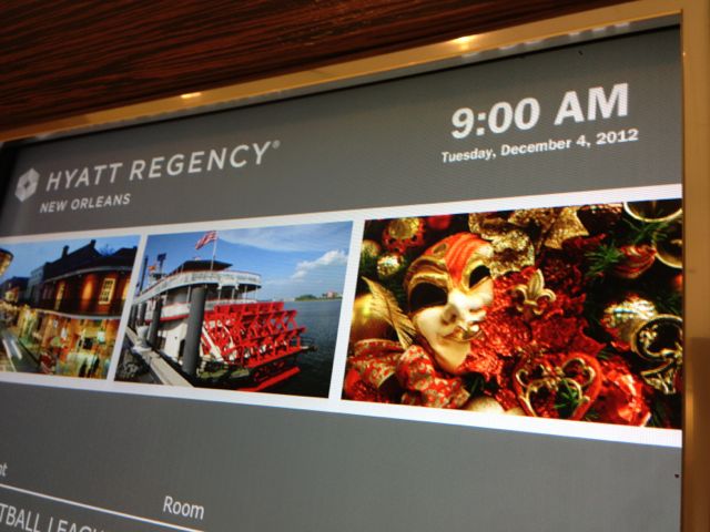 the walk from Cafe Du Monde to Hyatt Regency took 40 minutes, just as I expected Hyatt Regency events board displays the time and date at the top