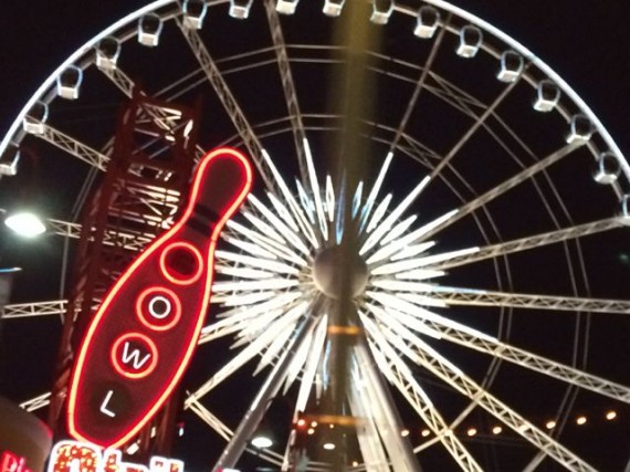 Niagara Falls Canada ferris wheel