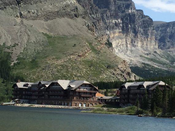 Many Glacier Hotel