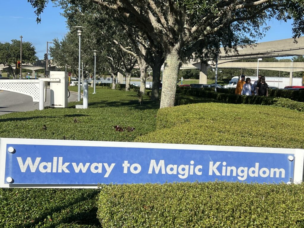 Walk to Magic Kingdom sign