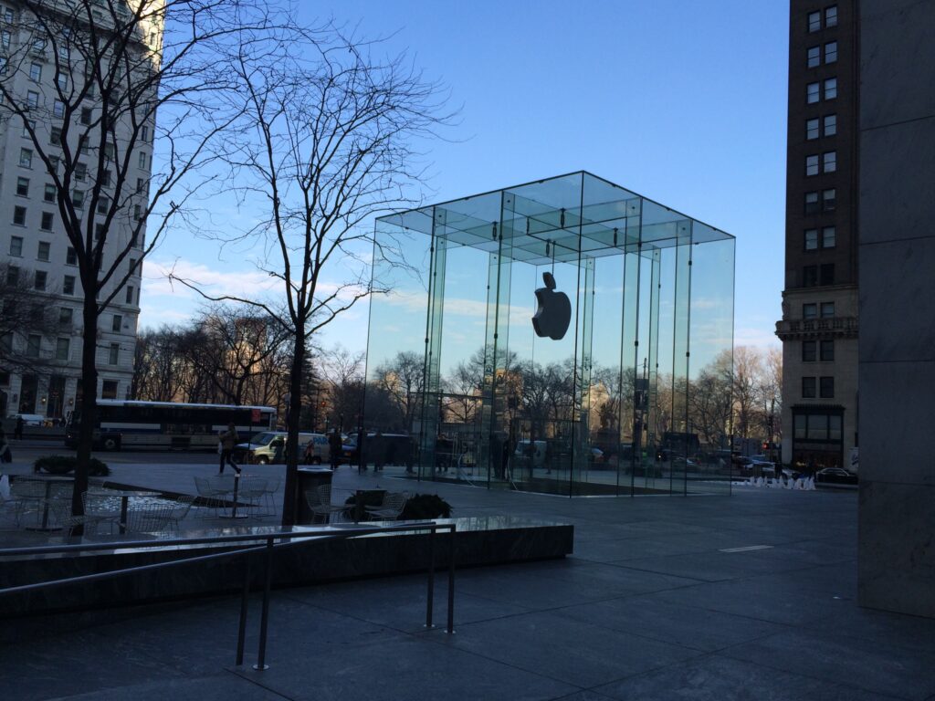 Manhattan Apple Store at dawn