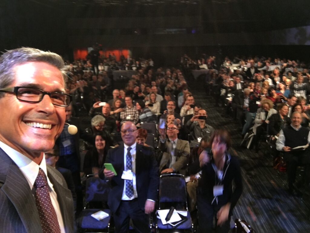 Disney Customer Service Keynote Speaker Jeff Noel
