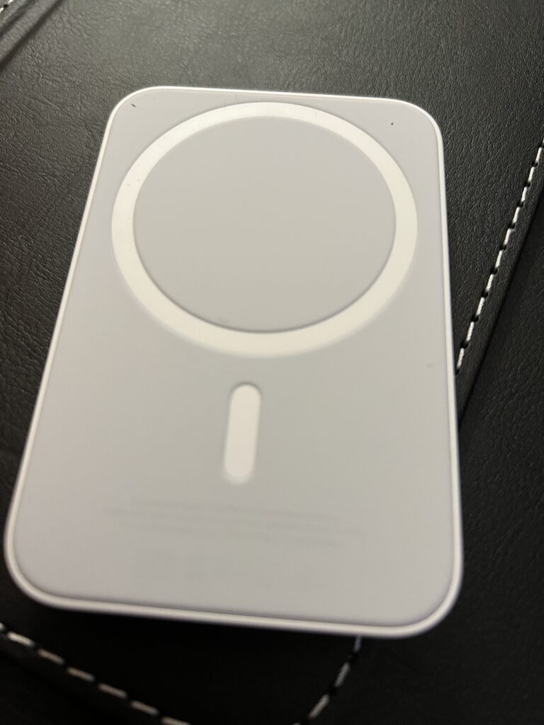 portable Apple Mag iPhone charger